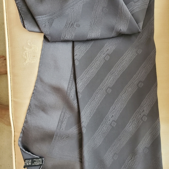 Loewe Luxury Scarf Price Drop - Picture 2 of 4